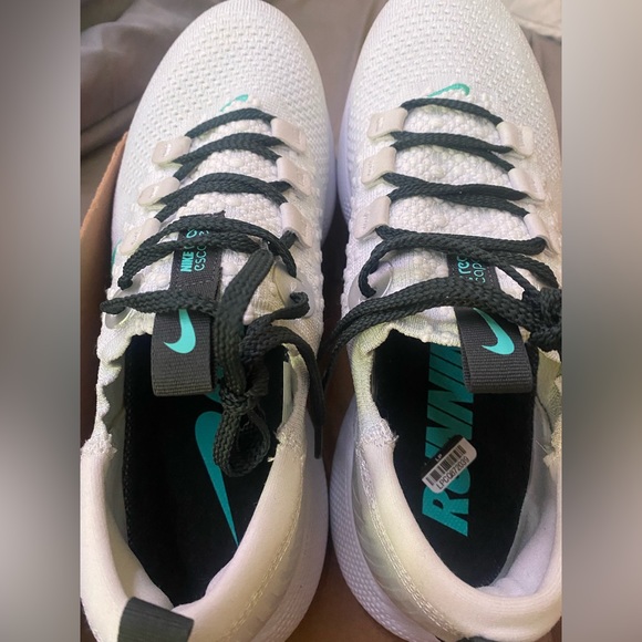 Wmns Nike react escape RN FK SOZE 10.5 NWB - Picture 2 of 9